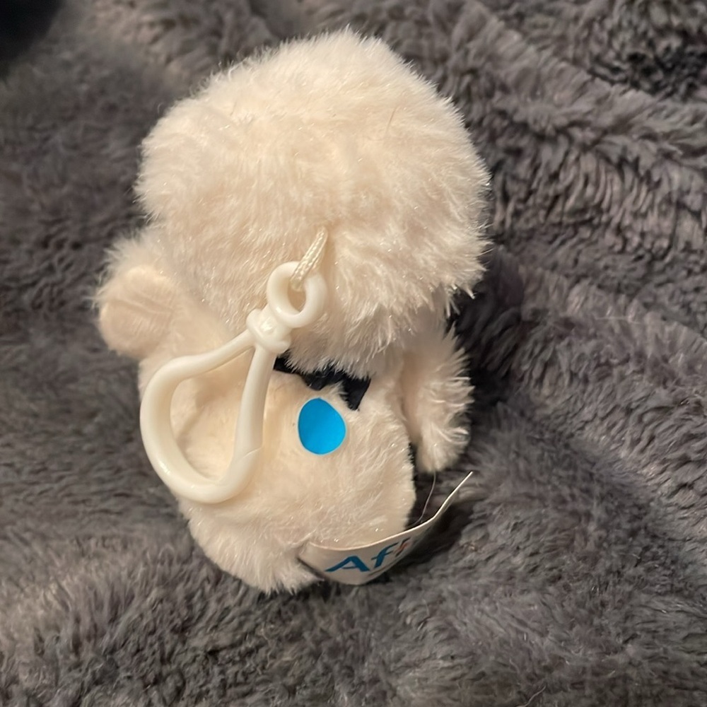 Aflac Plush Duck Toy - says Aflac when pressed - Picture 2 of 4